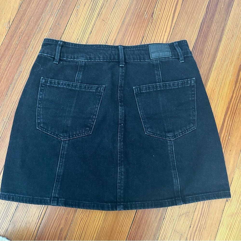 Sz 4 American Eagle black denim skirt - Picture 2 of 4